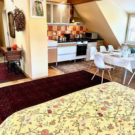 Riviera Apartment